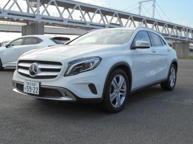 MERCEDES BENZ GLA180 2015