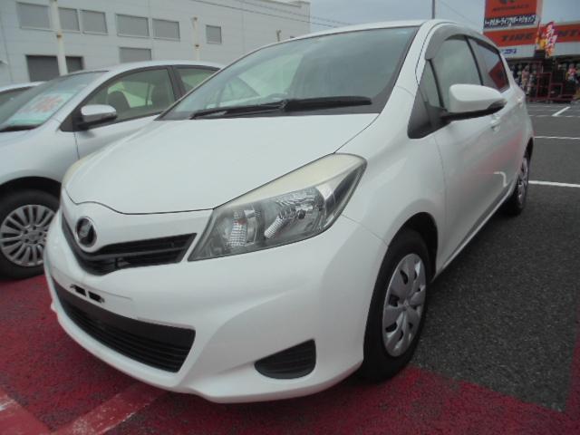TOYOTA VITZ 2013