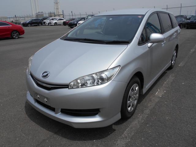 TOYOTA WISH 2016