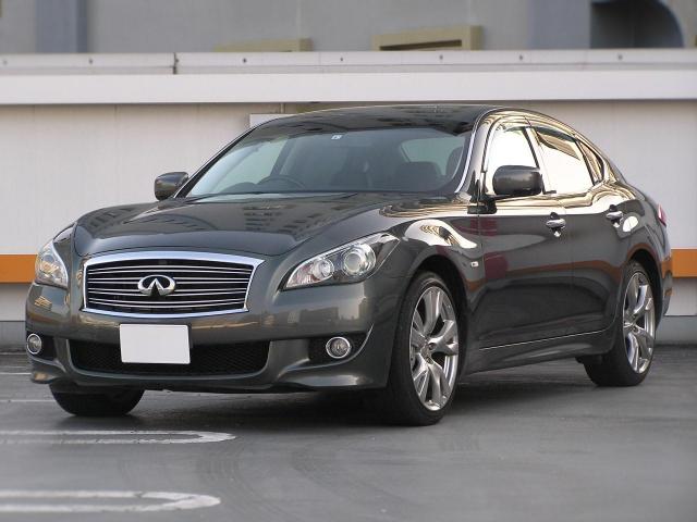 NISSAN FUGA 2010