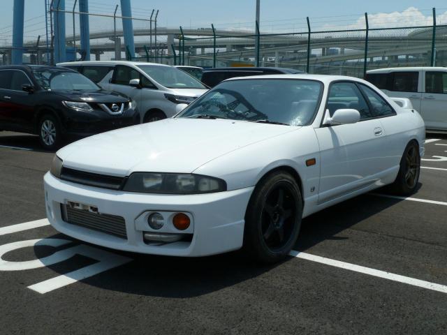 NISSAN SKYLINE 1996