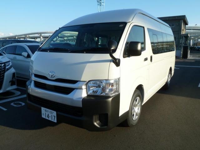 TOYOTA HIACE VAN 2022