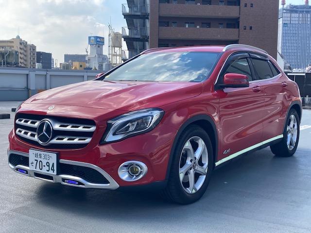 MERCEDES BENZ GLA 2019