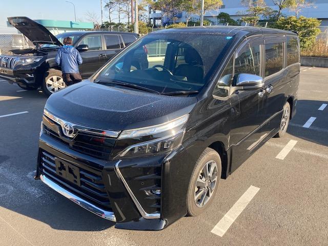 TOYOTA VOXY 2019