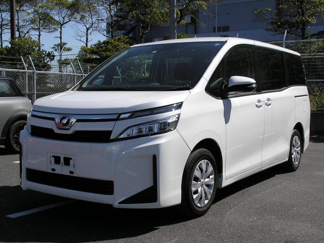 TOYOTA VOXY 2019