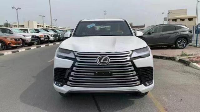 LEXUS LX600 2022