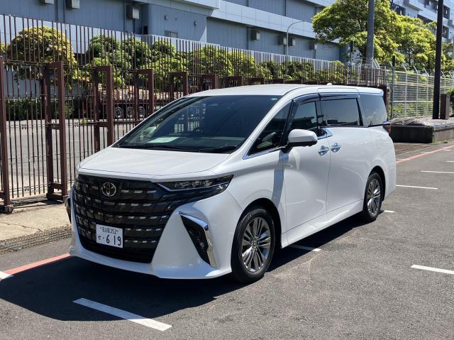 TOYOTA ALPHARD 2024