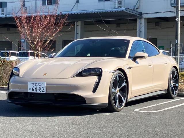 PORSCHE Taycan 2023