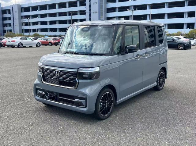 HONDA N BOX CUSTOM 2024