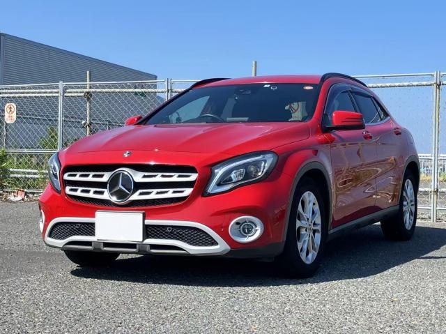 MERCEDES BENZ GLA 2018