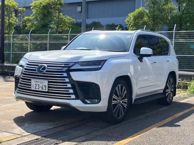 LEXUS LX600 2023