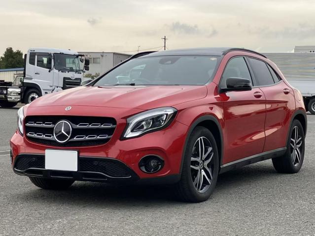 MERCEDES BENZ GLA 2019