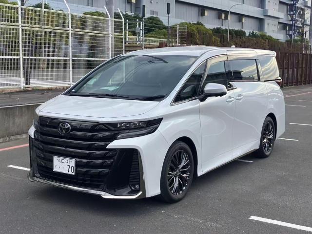 TOYOTA VELLFIRE 2025