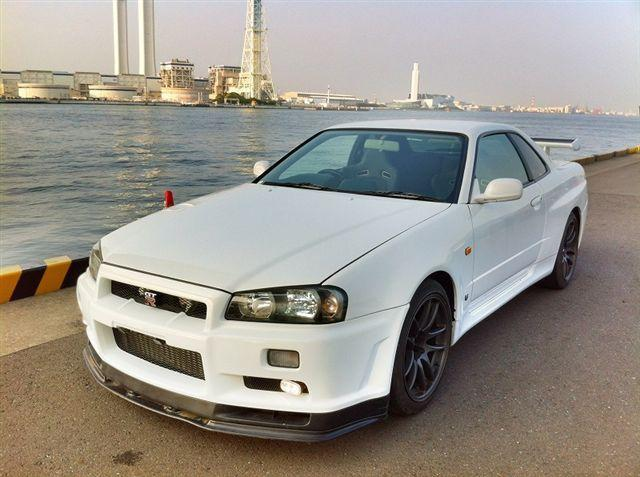 NISSAN SKYLINE 1999