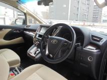 TOYOTA ALPHARD 2016