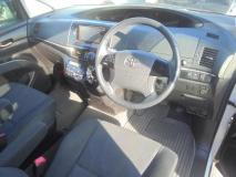 TOYOTA ESTIMA 2014