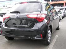TOYOTA VITZ 2018