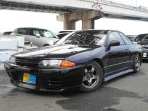 Used NISSAN SKYLINE