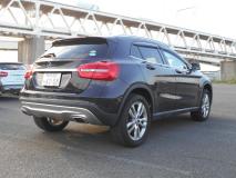 MERCEDES BENZ GLA180 2015