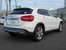 MERCEDES BENZ GLA180 2015