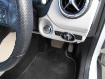 MERCEDES BENZ GLA180 2015