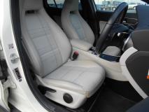 MERCEDES BENZ GLA180 2015