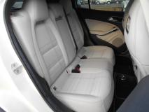 MERCEDES BENZ GLA180 2015