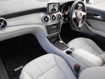 MERCEDES BENZ GLA180 2015