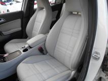 MERCEDES BENZ GLA180 2015