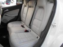 MERCEDES BENZ GLA180 2015