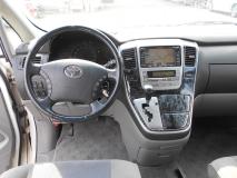 TOYOTA ALPHARD 2004
