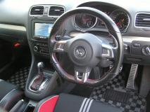 VOLKSWAGEN GOLF 2011