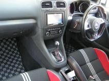 VOLKSWAGEN GOLF 2011