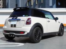BMW MINI COOPER 2010