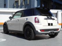 BMW MINI COOPER 2010