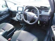 TOYOTA WISH 2015