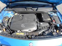 MERCEDES BENZ GLA180 2015