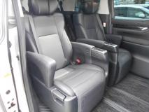 TOYOTA ALPHARD 2018