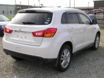 MITSUBISHI RVR 2013