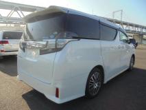 TOYOTA VELLFIRE 2017