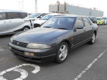Used NISSAN SKYLINE
