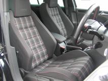 VOLKSWAGEN GOLF 2011