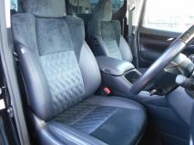 TOYOTA VELLFIRE 2017