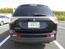 MITSUBISHI OUTLANDER 2013