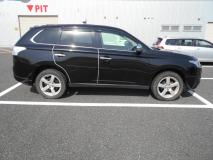 MITSUBISHI OUTLANDER 2013