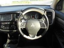 MITSUBISHI OUTLANDER 2013