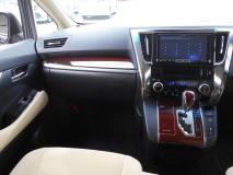 TOYOTA VELLFIRE 2016