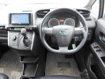 TOYOTA WISH 2016