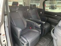 TOYOTA VELLFIRE 2018