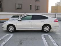 NISSAN TEANA 2010